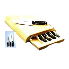 JUEGO UNIVERSAL - Compuesto por unas tijeras de cocina (195 mm) y tres cuchillos de la serie Universal Cocineros 100 mm, 150 mm y 175 mm. Todo organizado en un taco de madera de caucho.