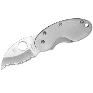 Coltello pieghevole Spyderco STE-C29S Cricket SS, lama seghettata SpyderEdge in acciaio VG-10 satinato da 4,8 cm, manico in acciaio inossidabile. Include una clip da tasca in acciaio inossidabile con punta rivolta verso il basso.