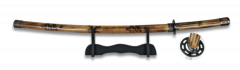 Katana giapponese in legno con lamiera di acciaio al carbonio lunghezza 69 cm. Include base 31716
