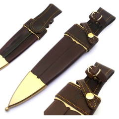 Hochwertiges Holster Muela Covarsi Brass Holster Loose. Dunkelbraune Lederscheide.