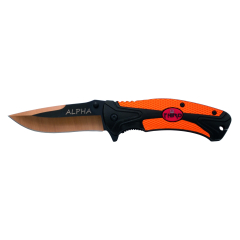 Navaja  Third Alpha 60221O, mango de aluminio bicolor negro y naranja con escudo Third en soft plastic. Hoja de acero inox de 9.5 cm negra con corte anodizado en naranja. Con clip y funda nylon