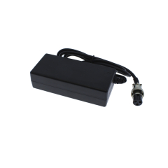 Cargador para batería de tijeras de podar eléctricas Yatek EL46002 y EL46003. Salida de 42V - 1A