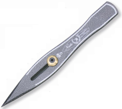 Lanzador L-122 Miguel Nieto de 20 cms, con hoja de acero y mango recubierto de Pintura epoxi con funda de Vaina de piel