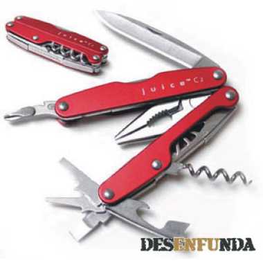 La utilidad de las navajas multiusos se hace imprescindible para cazadores, senderistas y aficionados al campo