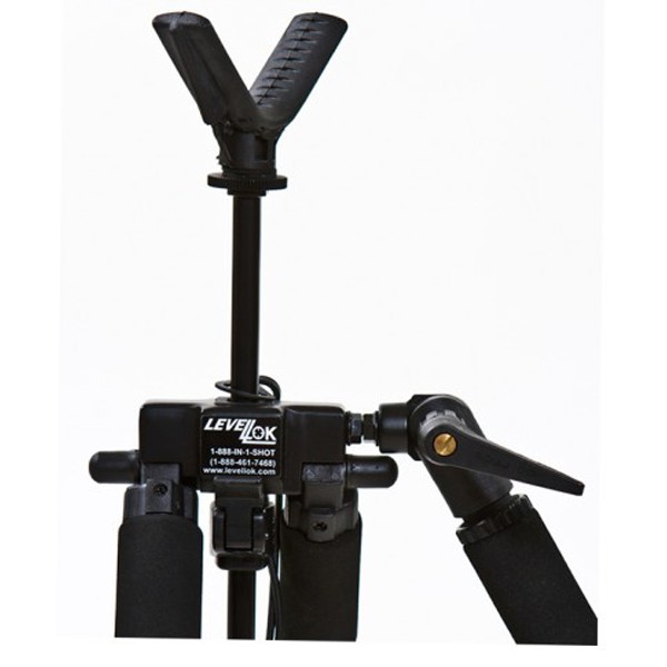 Los trípodes de caza estabilizan el arma y aumentan el porcentaje de aciertos en los disparos