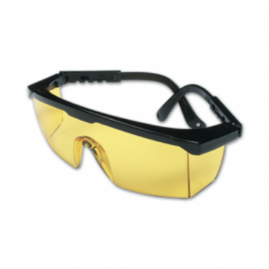 Cuando practiques airsoft utiliza siempre las gafas de protección durante las actividades