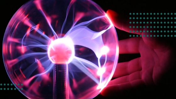 La lámpara de plasma y sus intensas luces y efectos