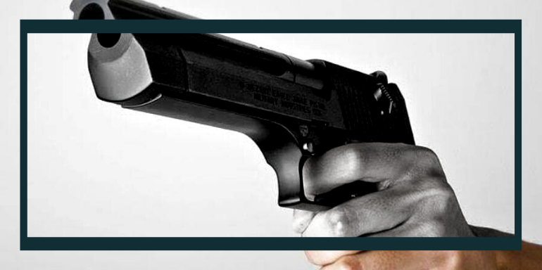 Empuñadura del arma y elementos básicos de tiro 